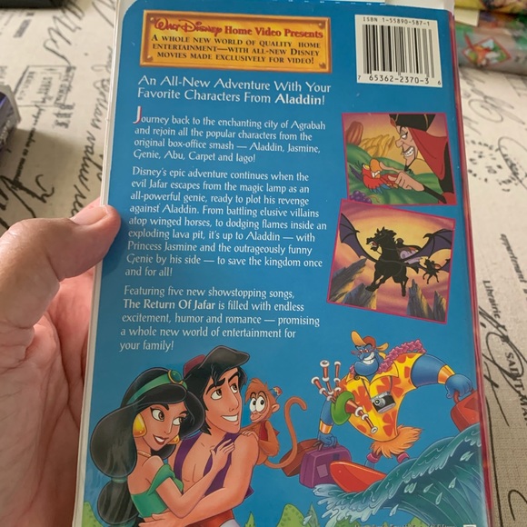 Donated - Two vintage Disney VHS tapes Aladdin and The Return of Jafar - Picture 6 of 6